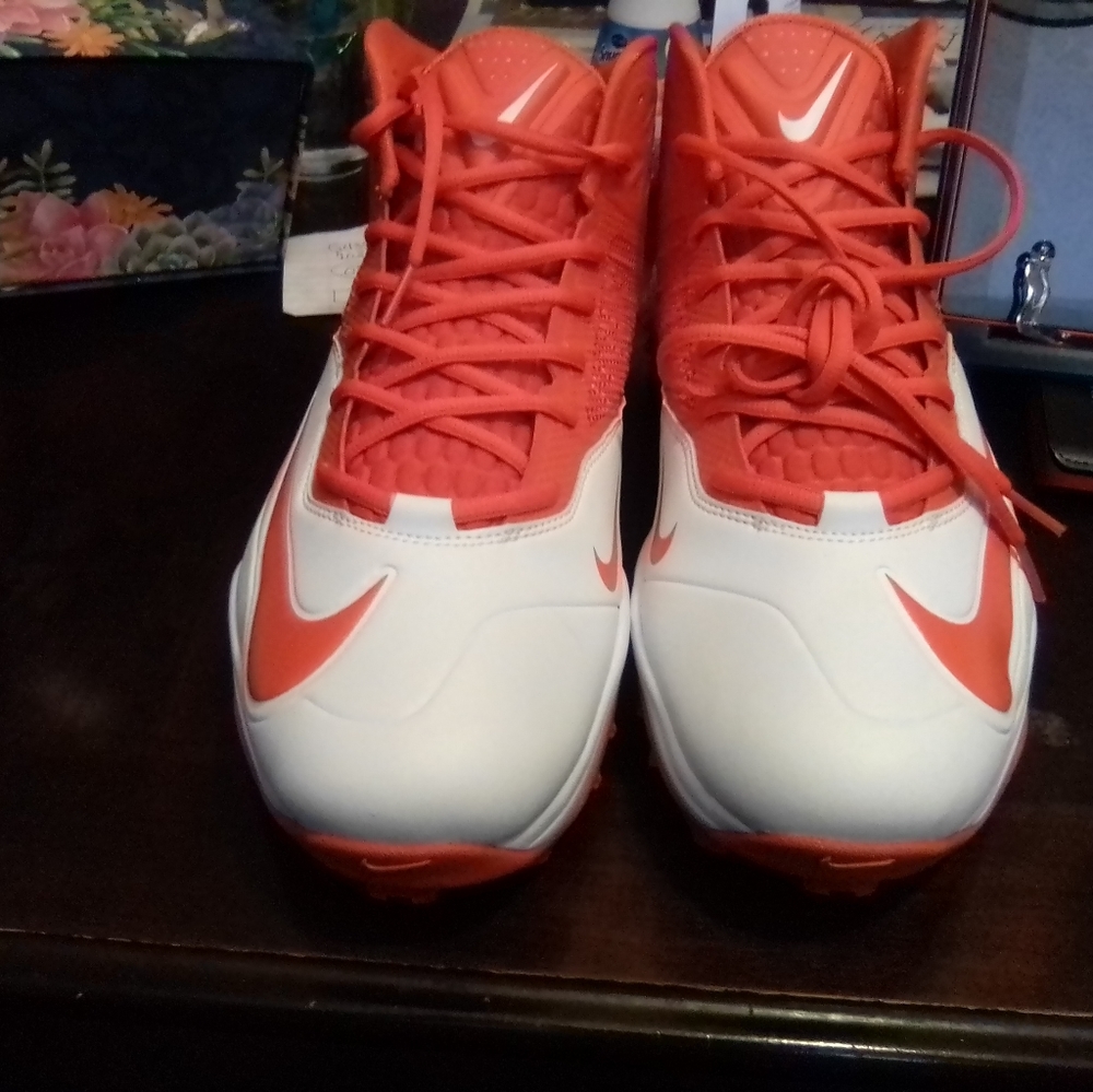 Nike cleats brand new